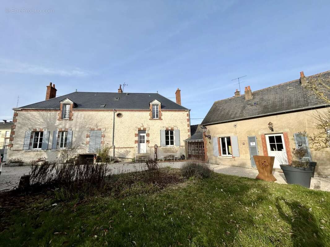 Maison à OUZOUER-LE-MARCHE