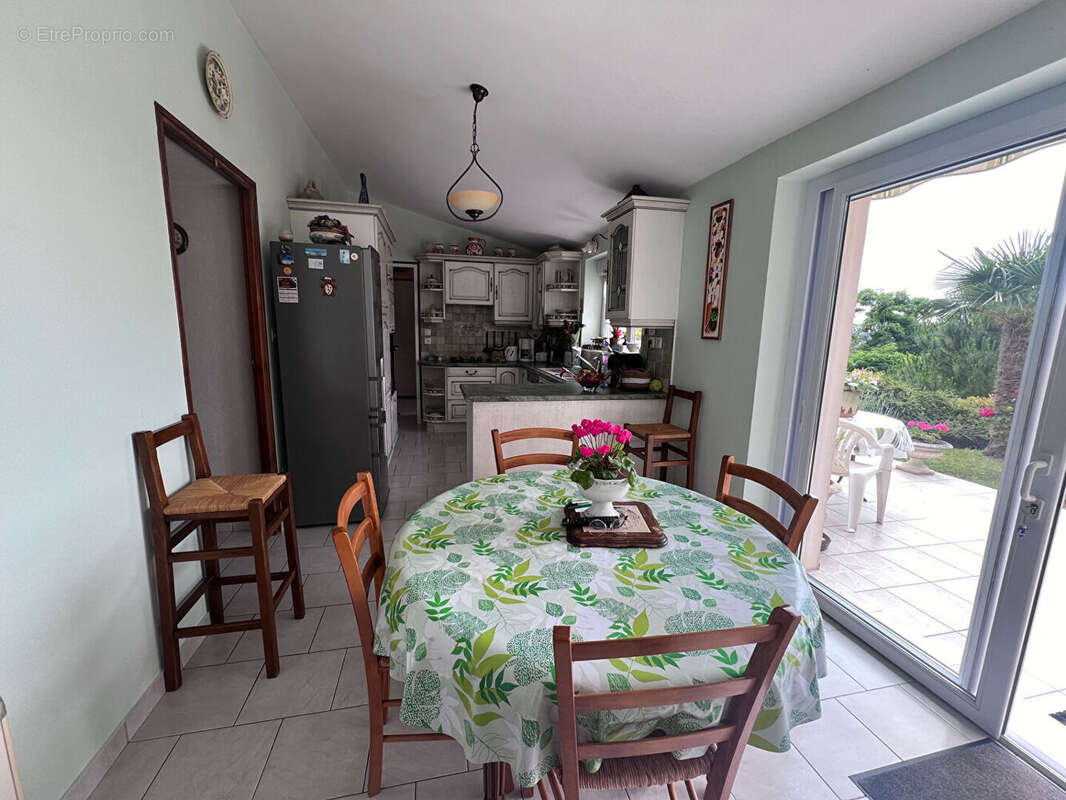 Maison à ESTIVAREILLES