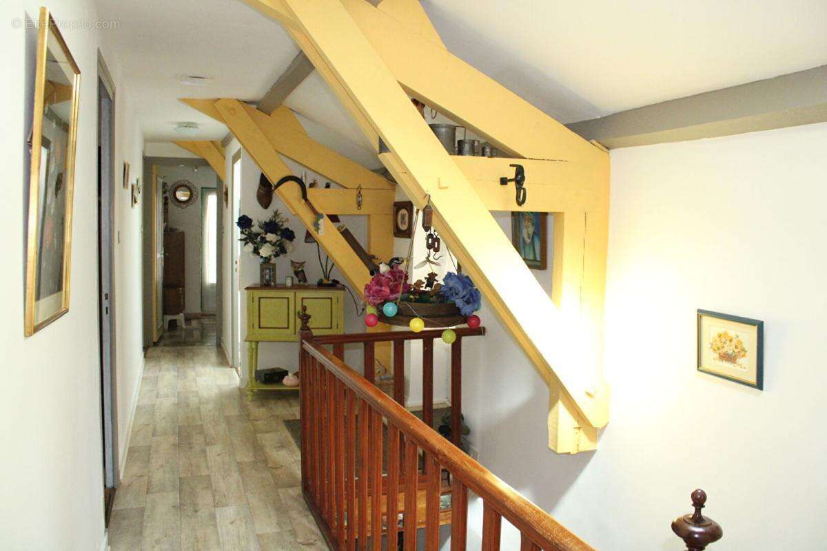Maison Saint Bonnet Laval avec terrasse et garage - photo 10