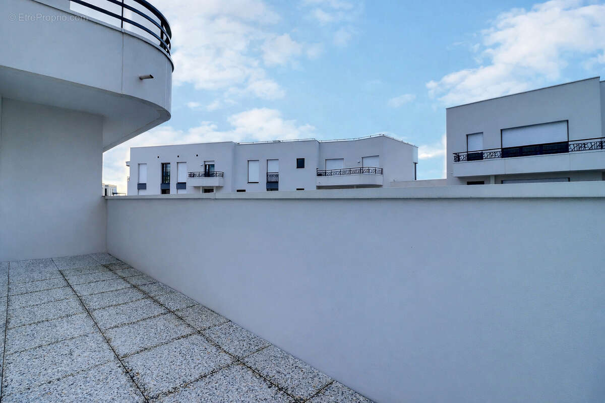 Appartement à COLOMBES