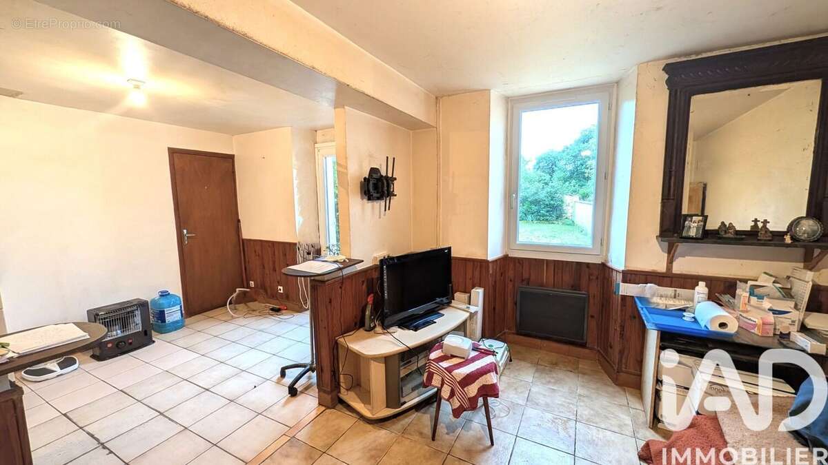 Photo 8 - Appartement à BUSSAC-FORET