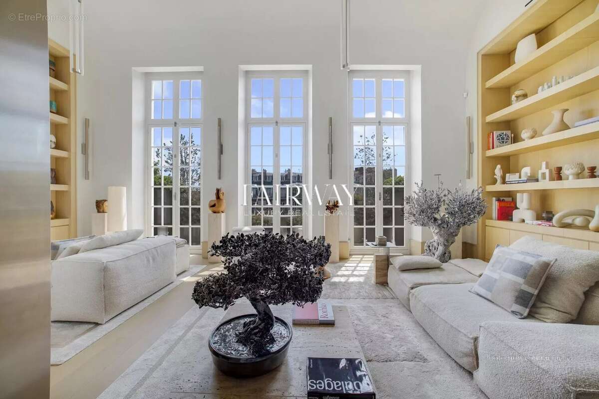 Appartement à PARIS-17E
