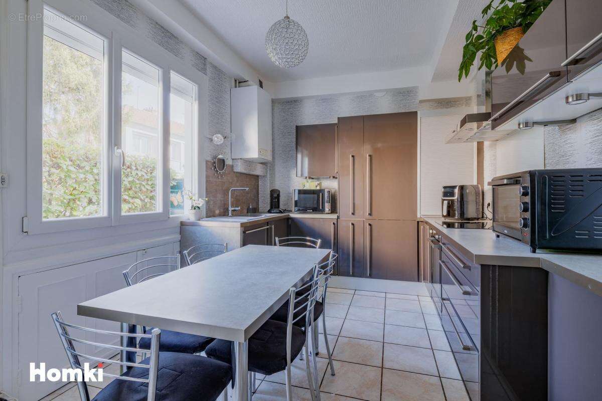 Maison à VILLEURBANNE