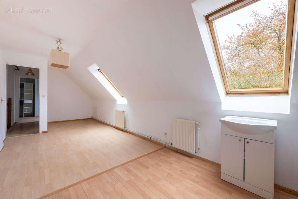 Maison à TACOIGNIERES