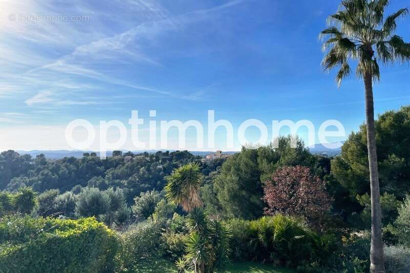 Maison à SAINT-LAURENT-DU-VAR