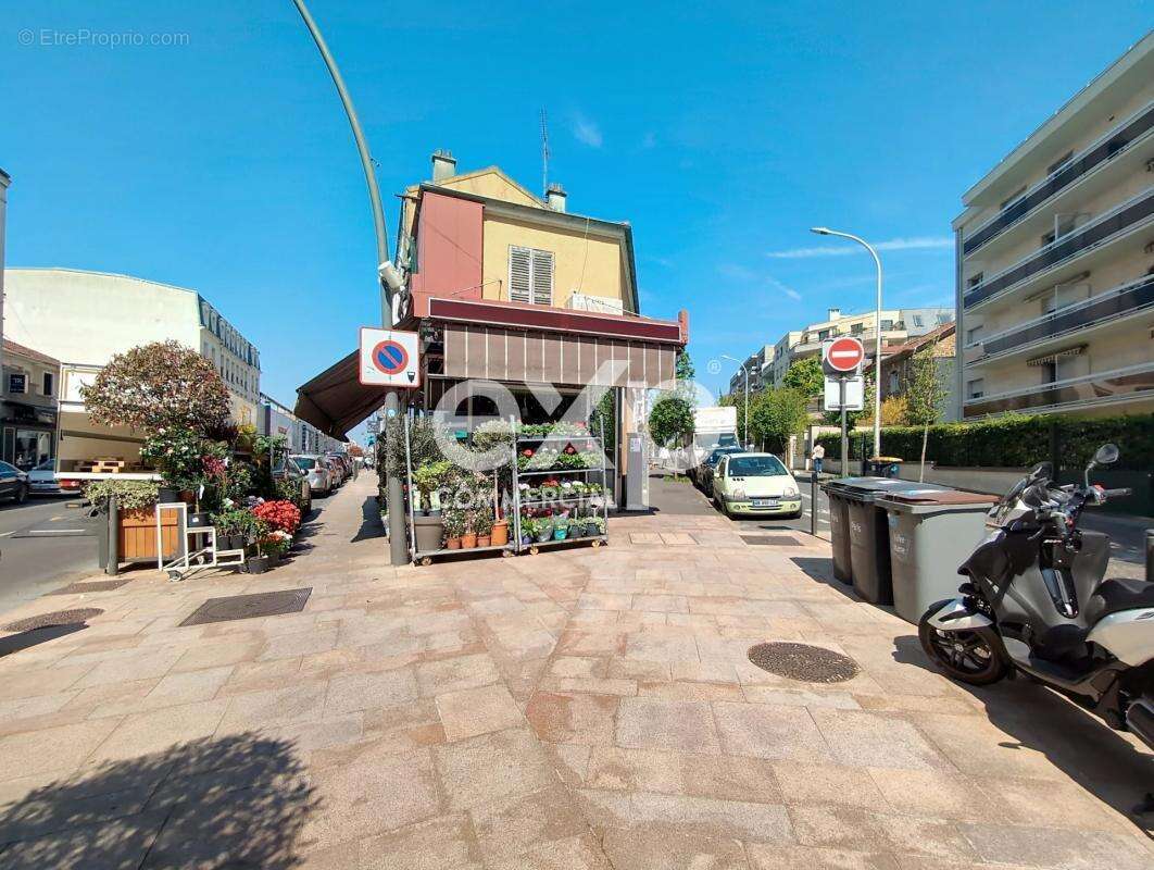 Commerce à LE PERREUX-SUR-MARNE