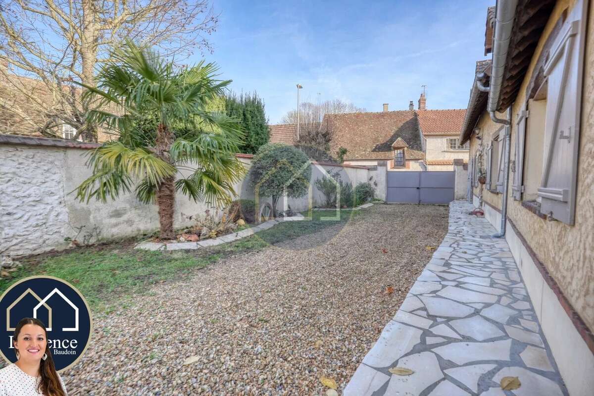 Maison à NOGENT-LE-ROI