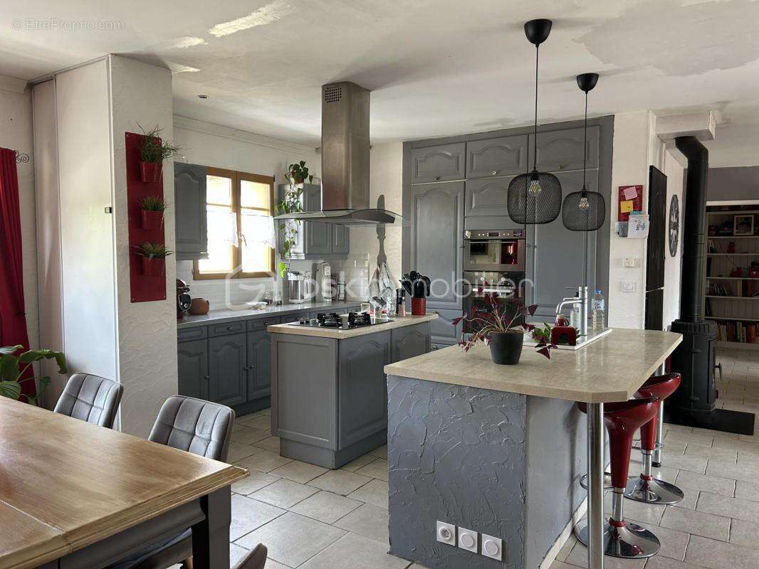 Maison à HUISSEAU-SUR-COSSON