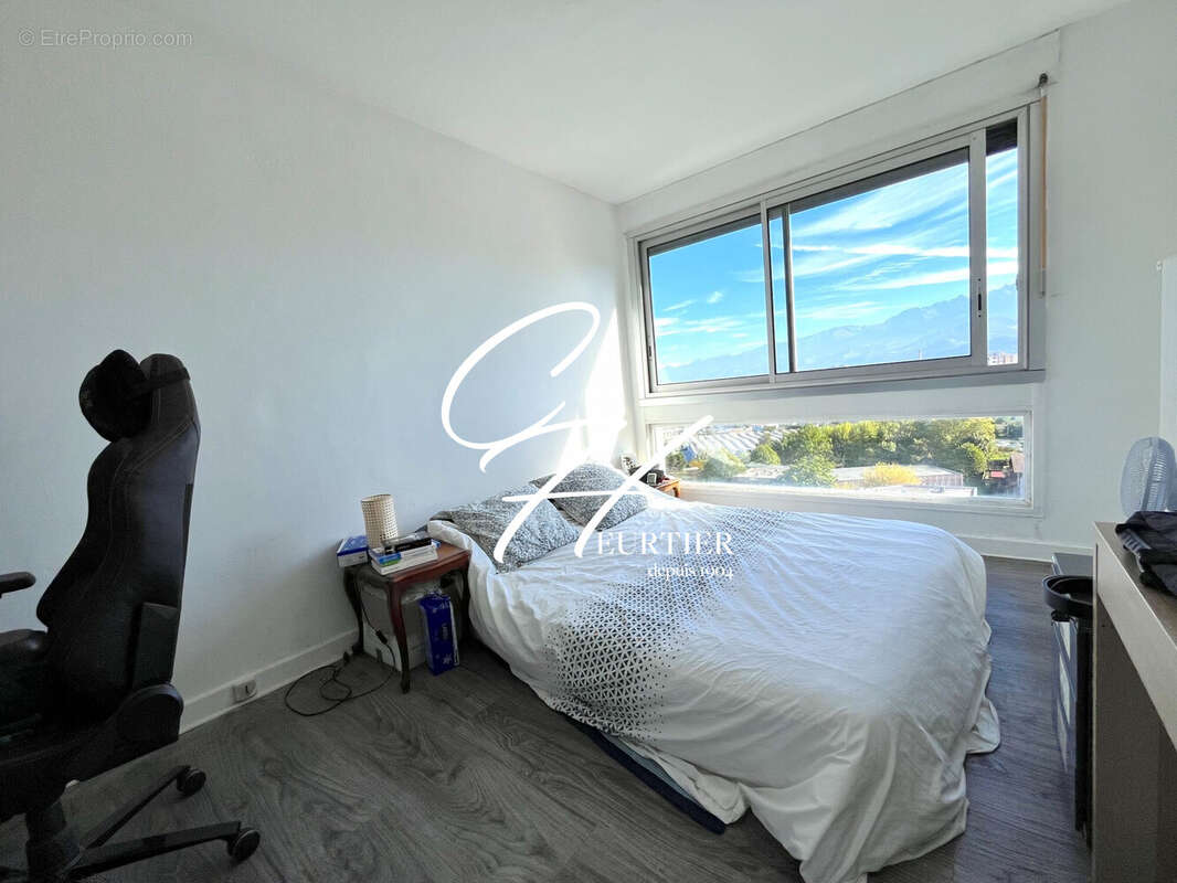 Appartement à SEYSSINET-PARISET