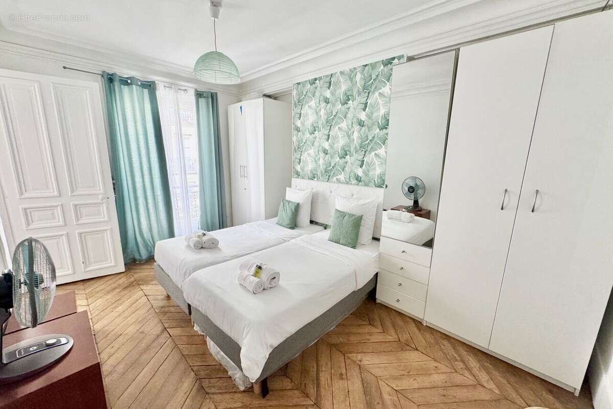 Appartement à PARIS-10E