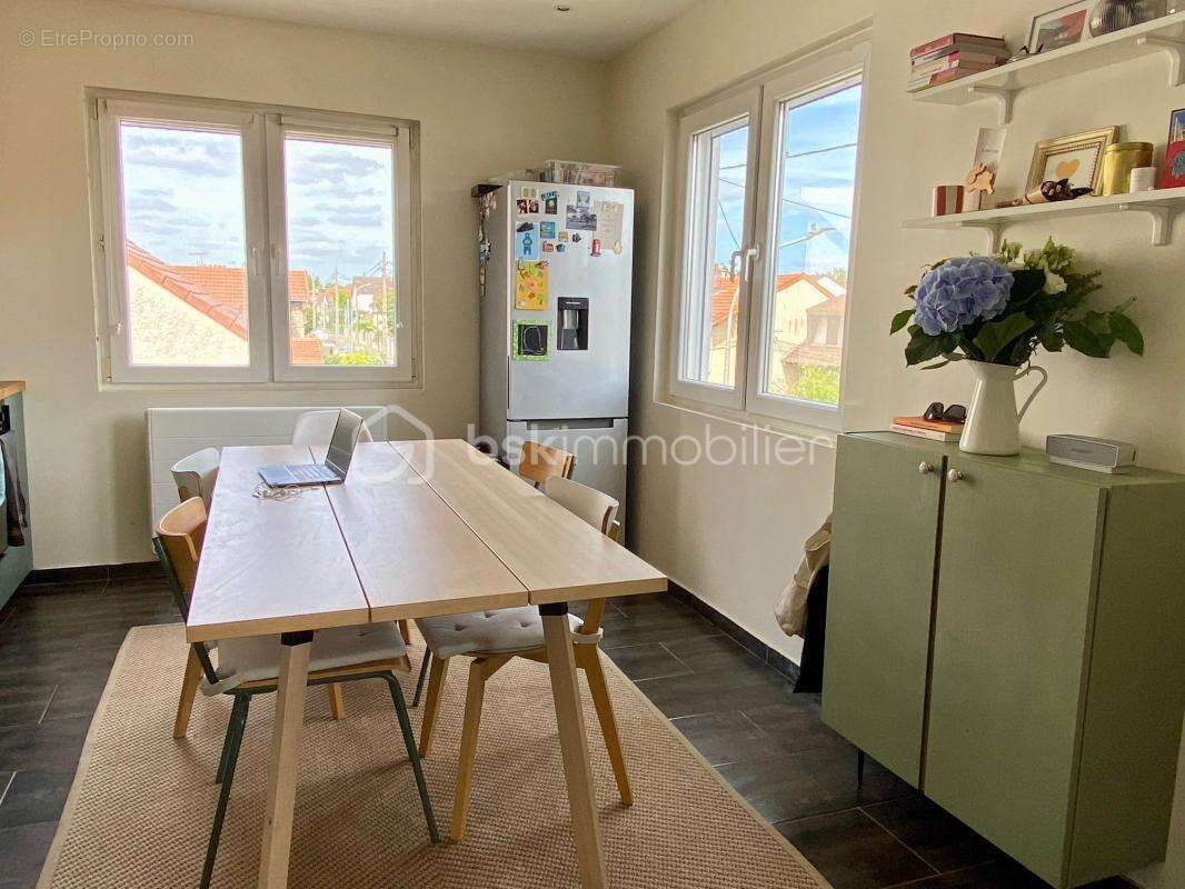 Appartement à LE BLANC-MESNIL