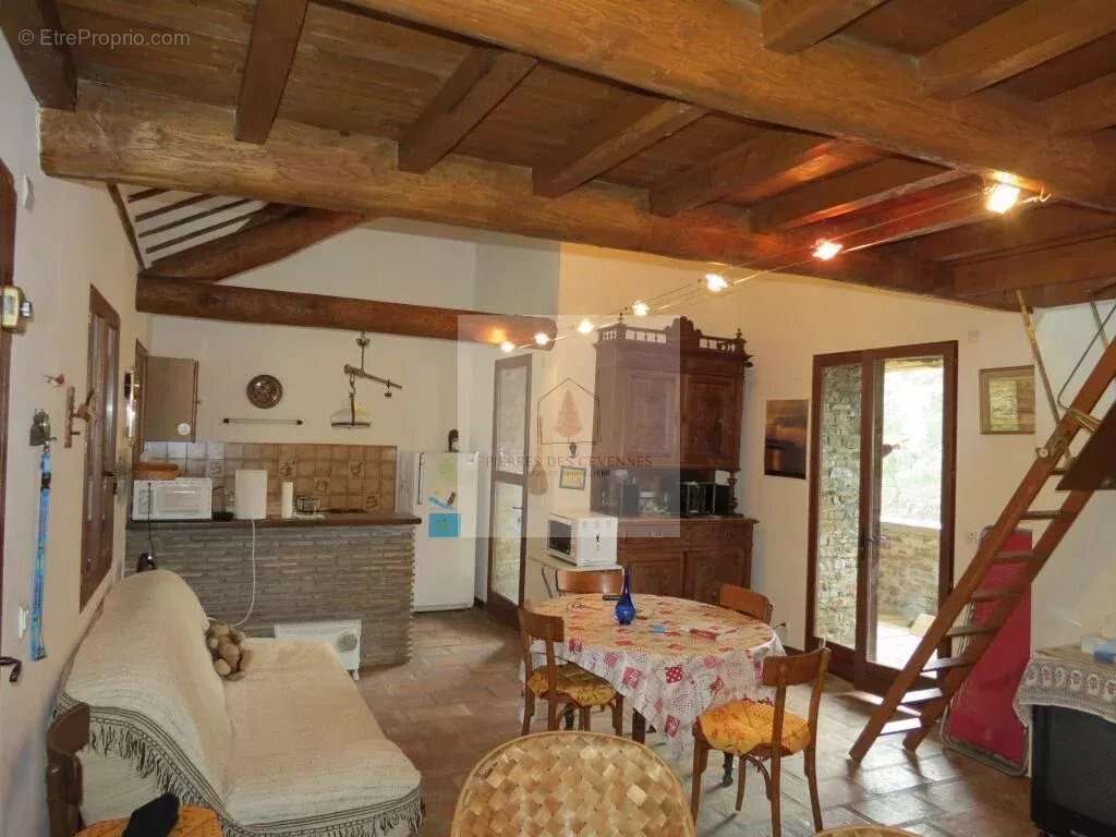 Maison à SAINTE-CROIX-VALLEE-FRANCAISE
