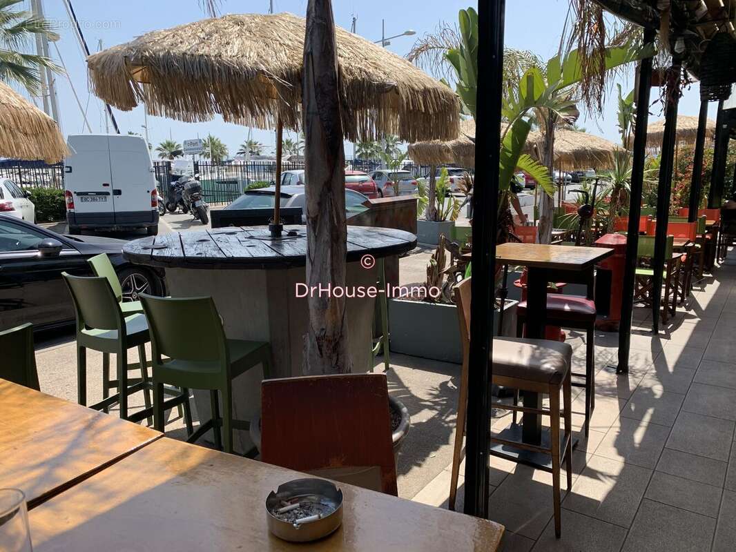 Commerce à SAINT-LAURENT-DU-VAR