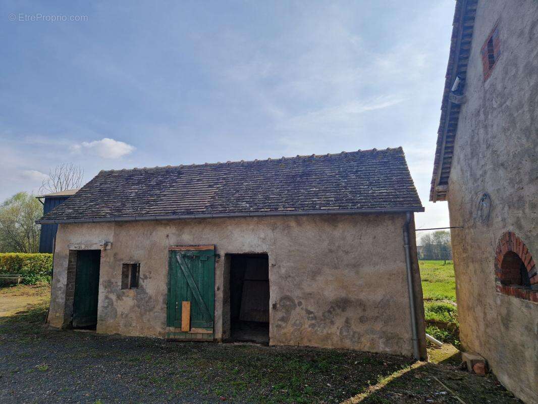 Maison à FATINES