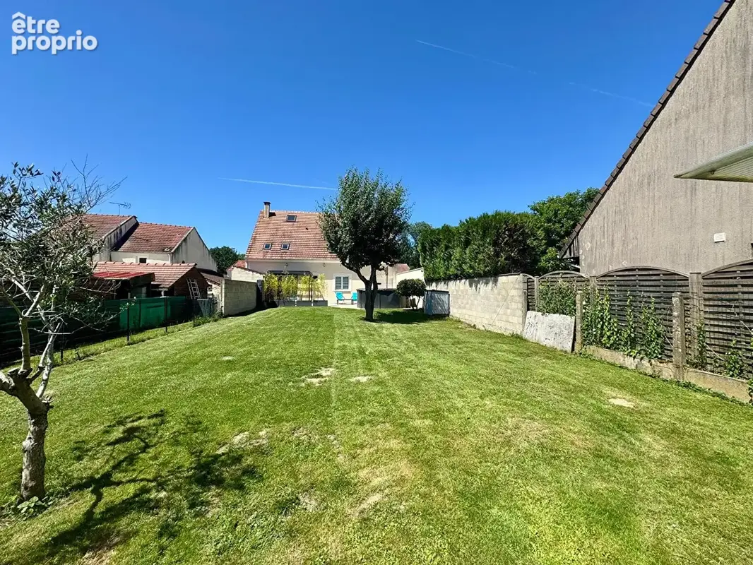 Maison indépendante 7 pièce(s) sur 530m² de terrain - photo 4