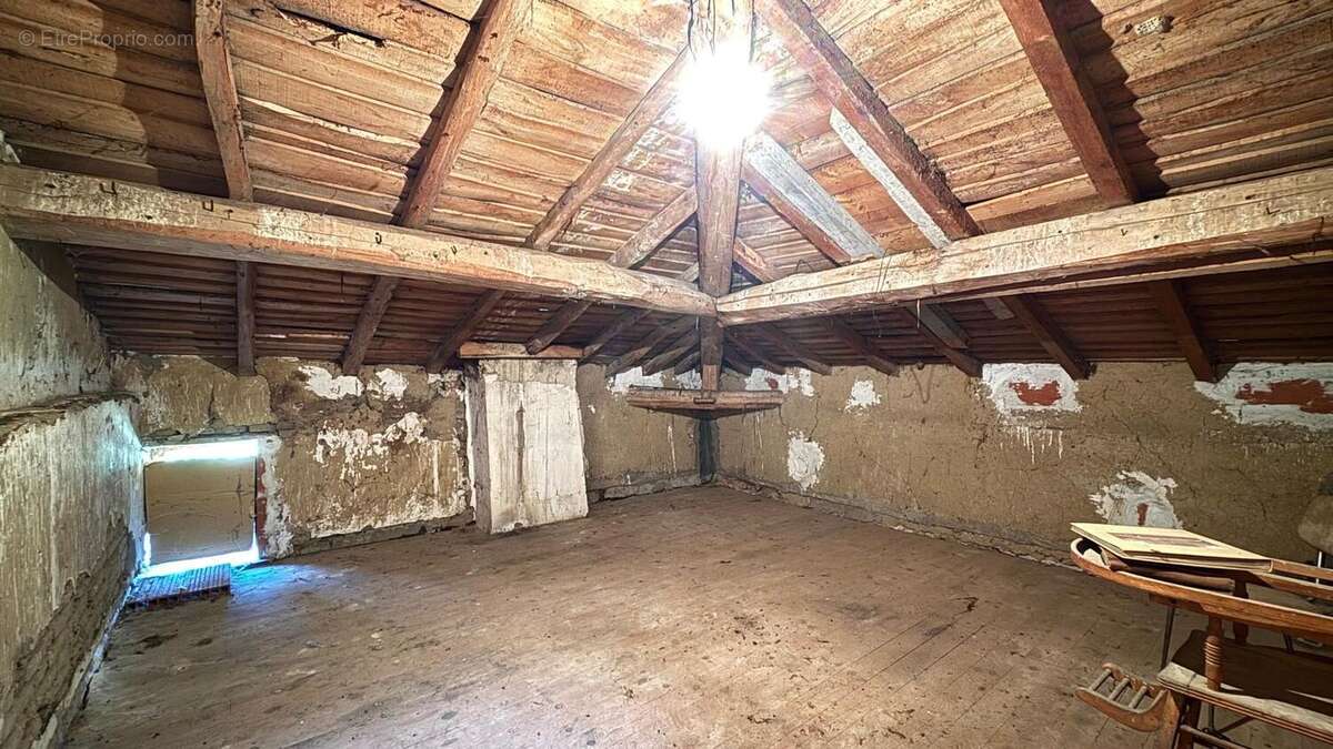 Photo 9 - Maison à SAINTE-FOY-DE-PEYROLIERES