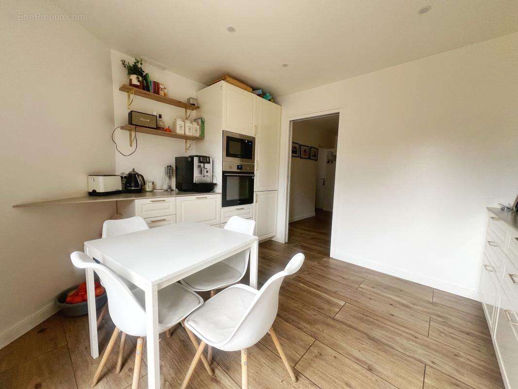 Maison à SAINT-CYR-L'ECOLE