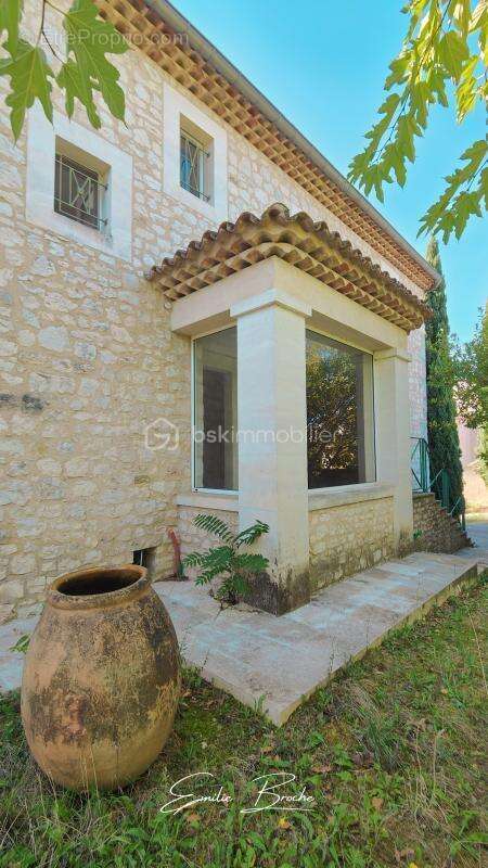 Maison facade pierre avec parc et piscine à Montélimar 240m2 - quartier Bas Géry - photo 13