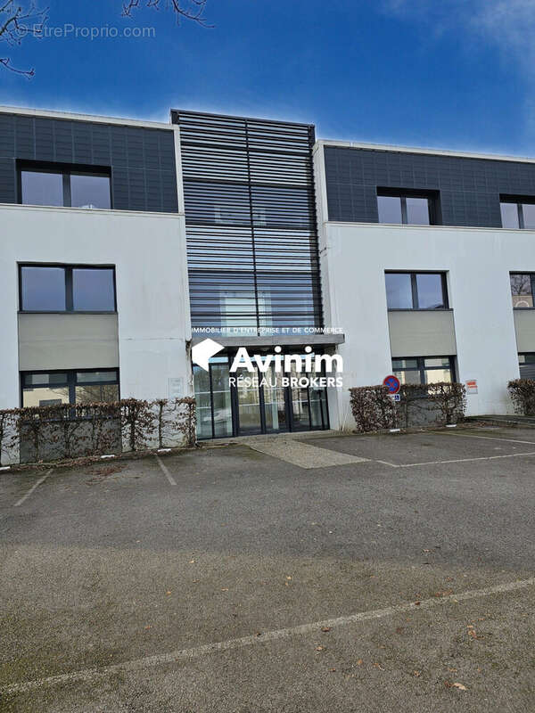 Commerce à CHARTRES-DE-BRETAGNE