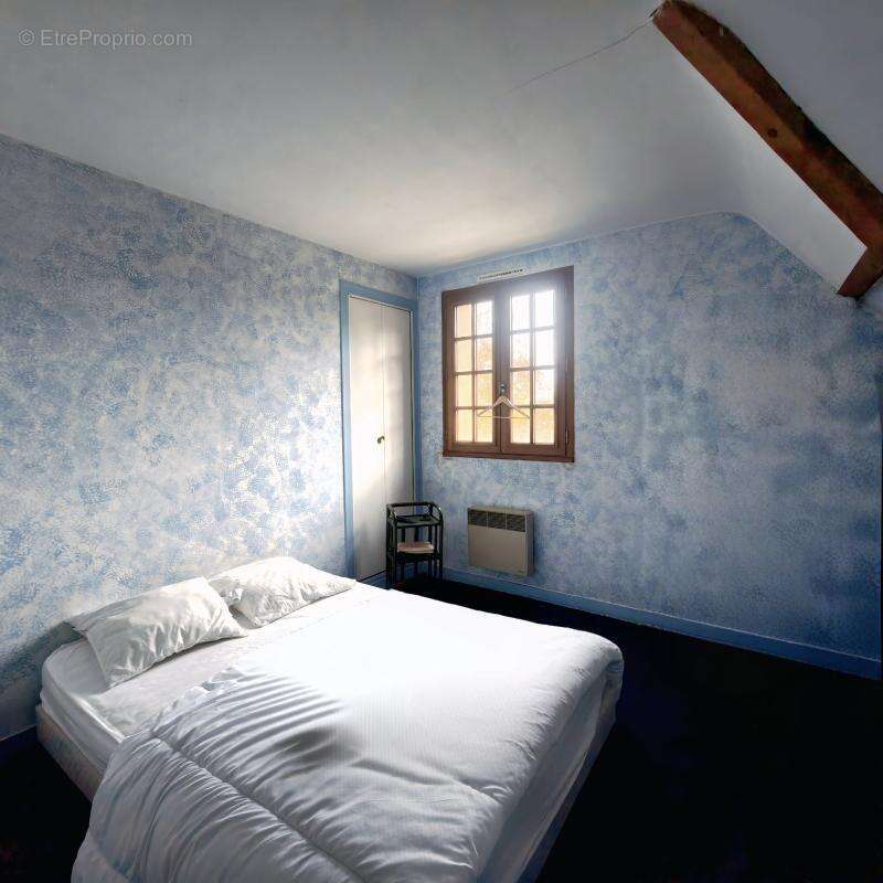 Maison à NEUILLE-PONT-PIERRE