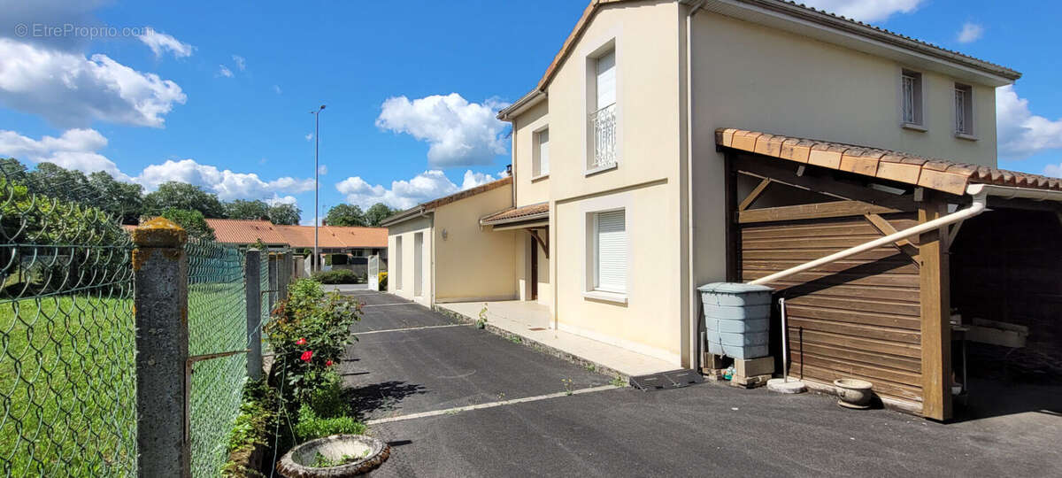 Maison à POITIERS