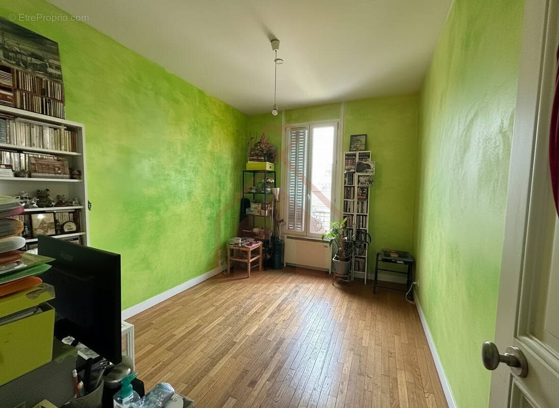 Appartement à IVRY-SUR-SEINE