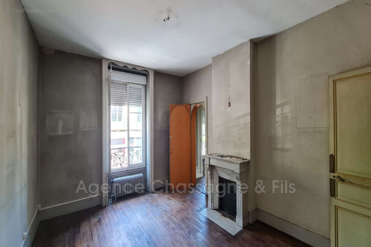 Appartement à BRIVE-LA-GAILLARDE