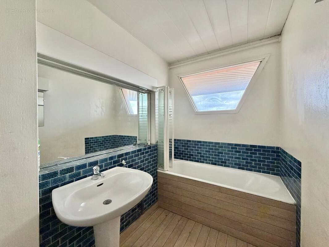 Appartement à VERRIERES-LE-BUISSON