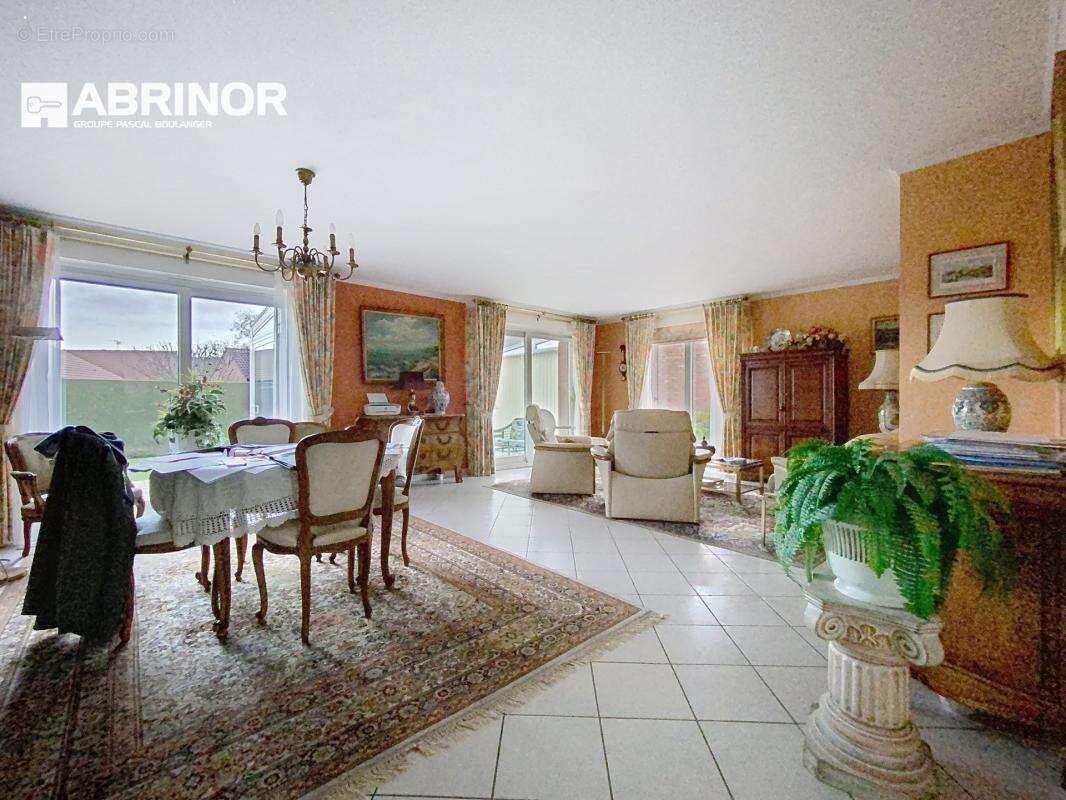 Maison à FACHES-THUMESNIL