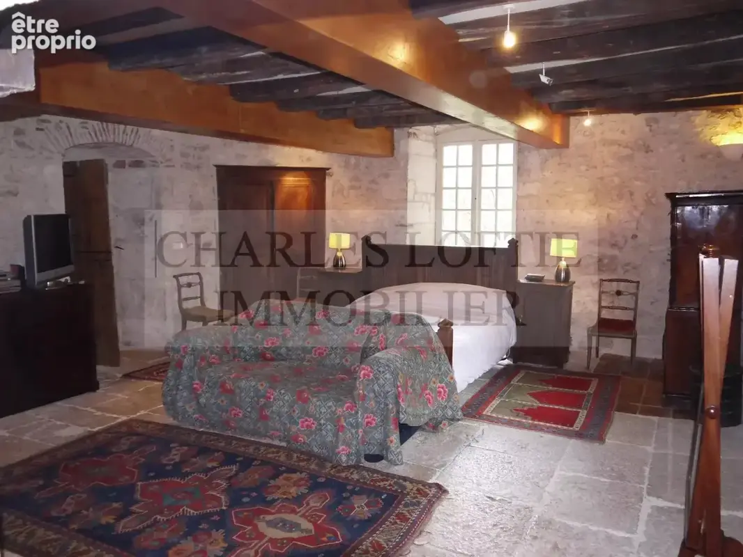 Maison de Maître, dépendances et pisicne, sur 11 ha - photo 10