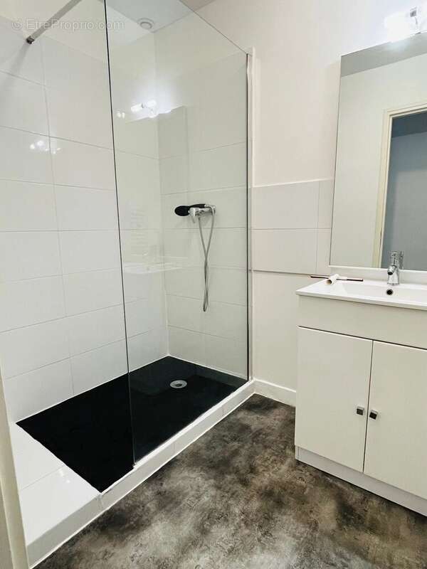 Appartement à MARSEILLE-1E
