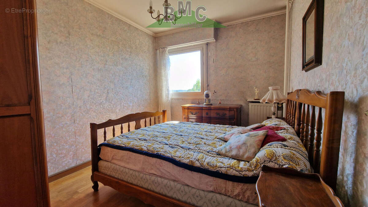 Appartement à LE PLESSIS-BOUCHARD