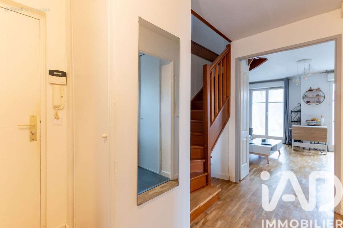 Photo 3 - Appartement à LES PAVILLONS-SOUS-BOIS