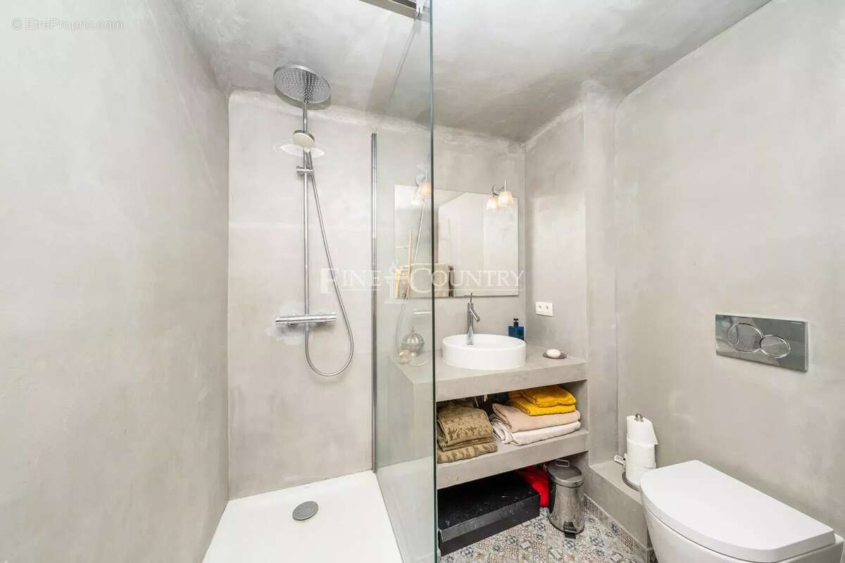 À vendre – Coeur de MOUGINS VILLAGE - Ensemble unique de deux maisons avec vue mer - photo 34