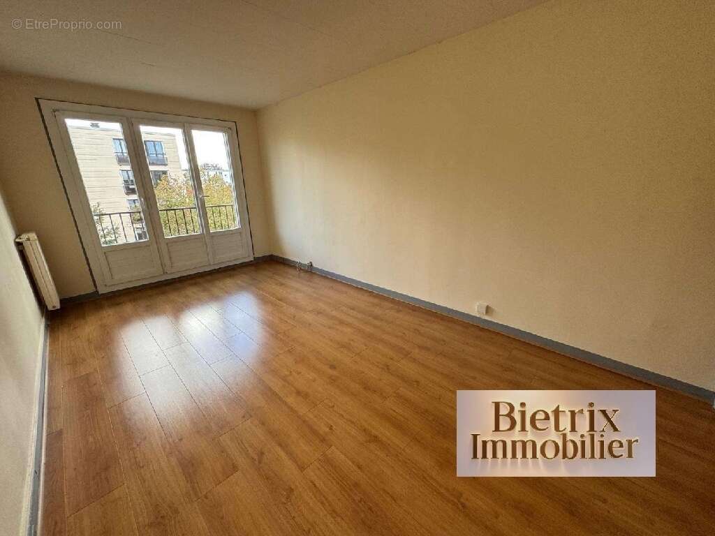 Appartement à L'ISLE-ADAM