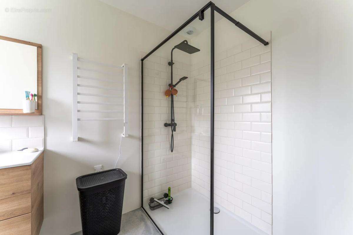 Maison à CAMBLANES-ET-MEYNAC