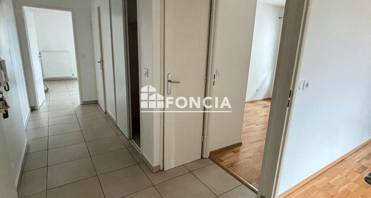 Appartement à SAINT-ISMIER