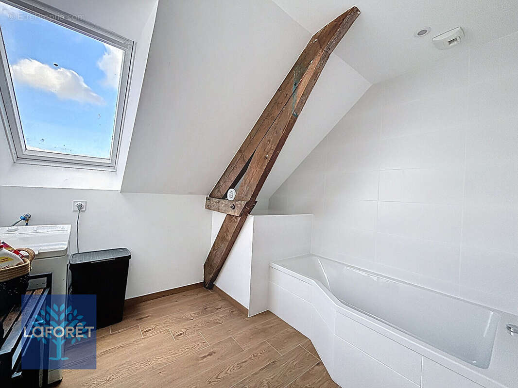 Appartement à FOUGERES