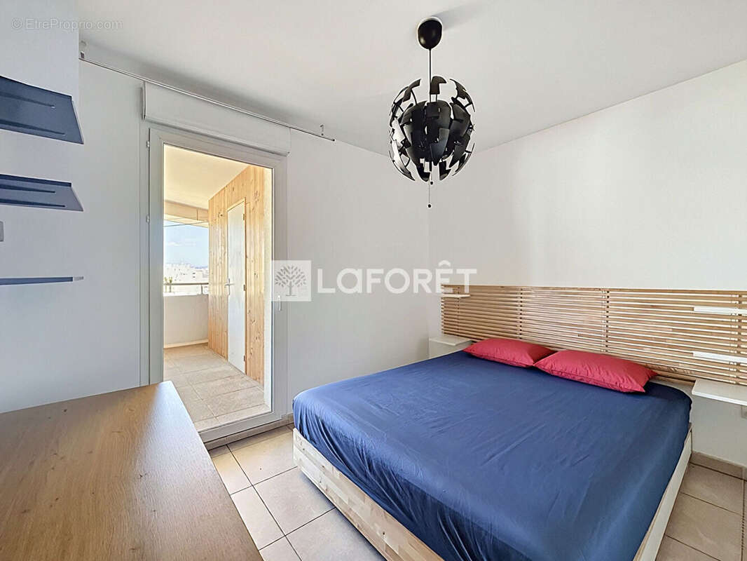 Appartement à MARSEILLE-8E