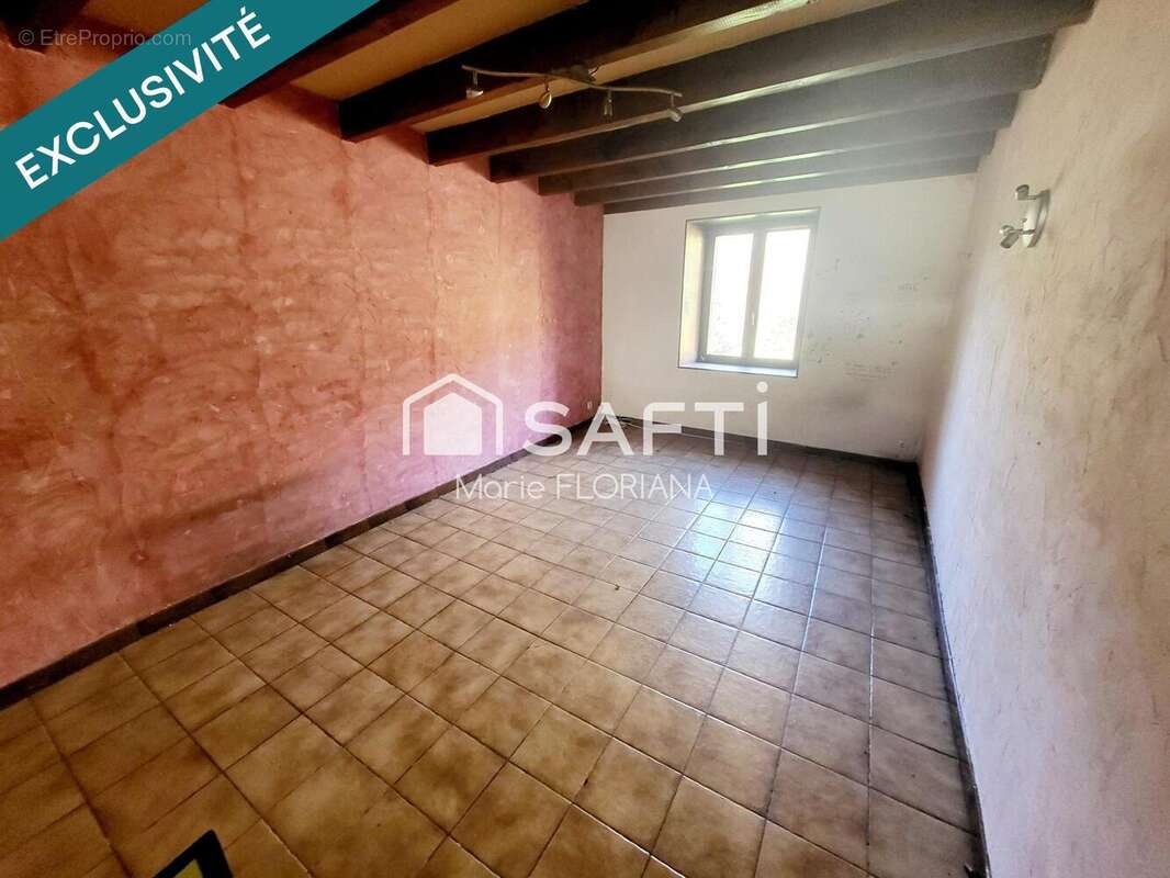 Maison 86 m² à Thoirette  - photo 2
