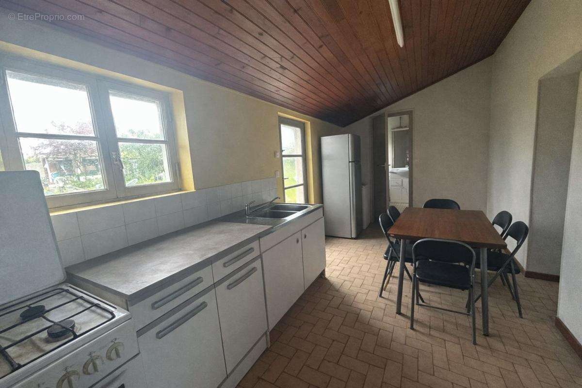 Appartement à TOULENNE