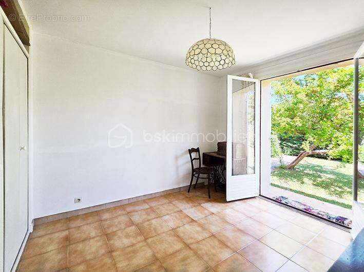 Maison à HYERES