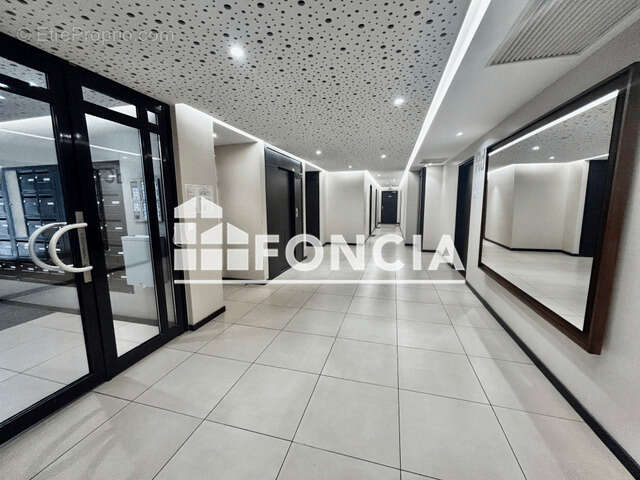 Appartement à LEVALLOIS-PERRET