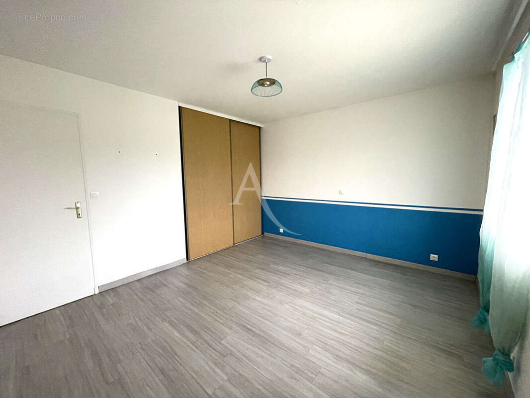 Maison à VILLENEUVE-DE-MARSAN