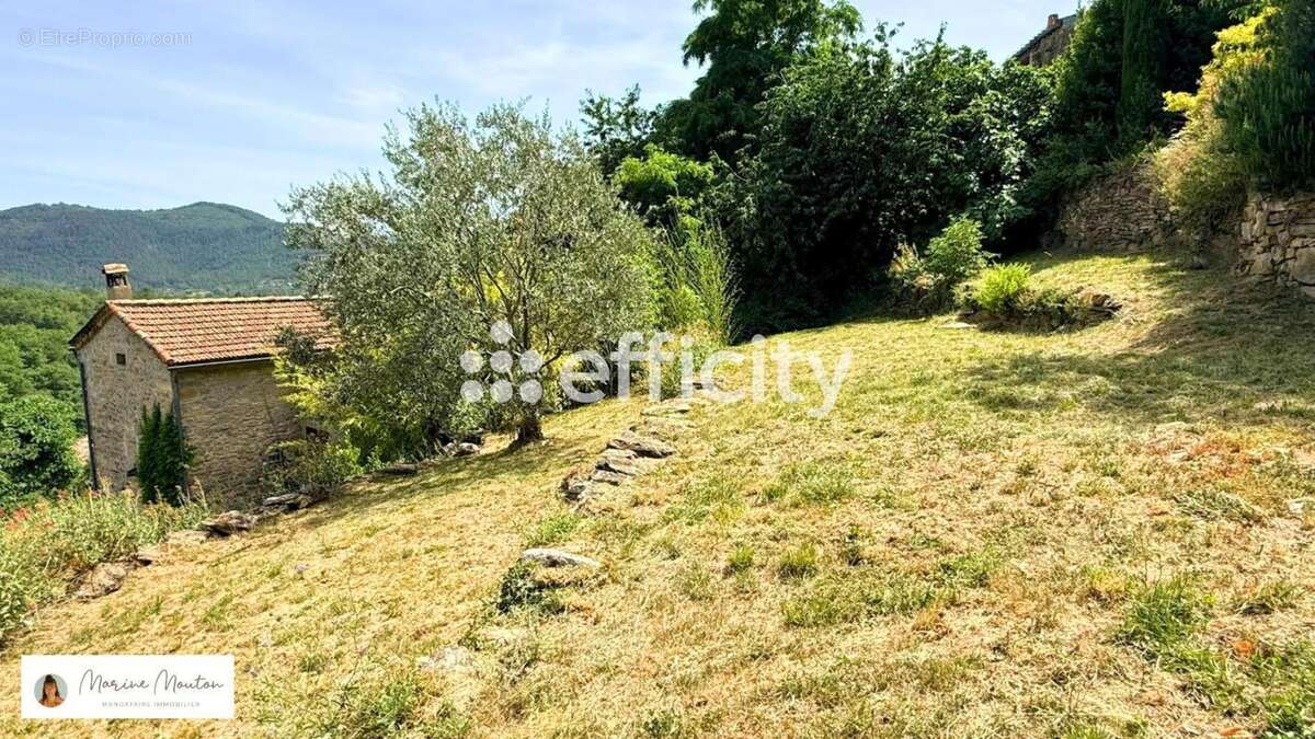 Maison 73 m² à Vesseaux  - photo 14