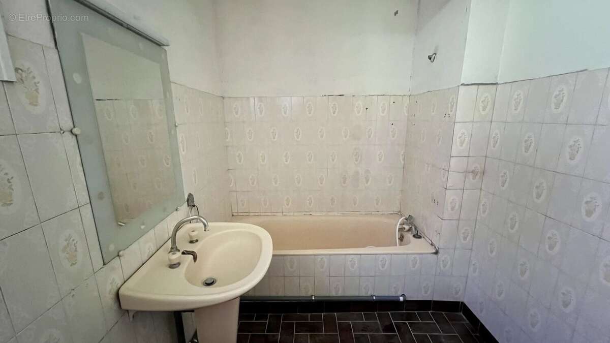 Maison à LE MAS-D'AZIL