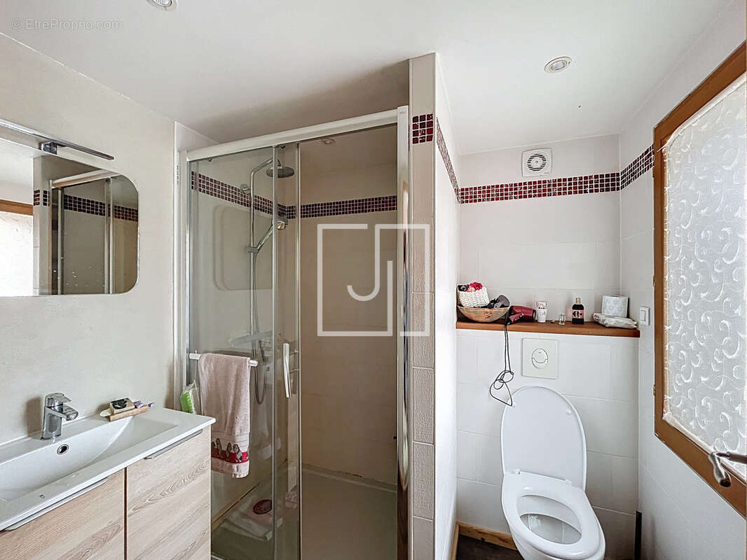 Appartement à SAINT-PAUL-SUR-UBAYE