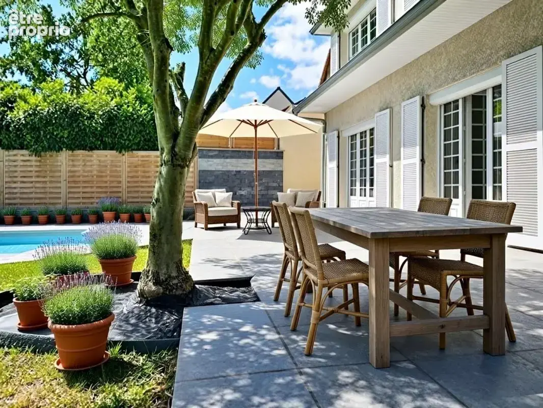 YERRES, belle maison familiale de 205 m² avec piscine, terrain plein sud et  sous sol total - photo 1