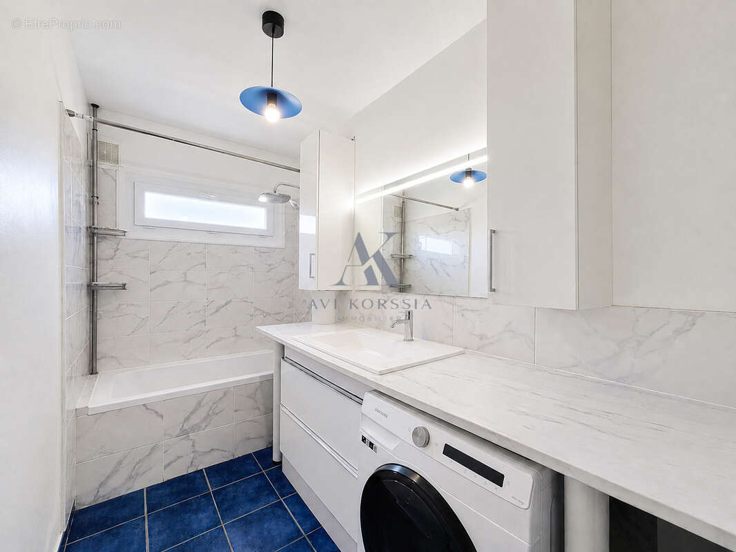 Bron   Appartement T6 112 m2, 4 chambres avec terrasse et parking - photo 8