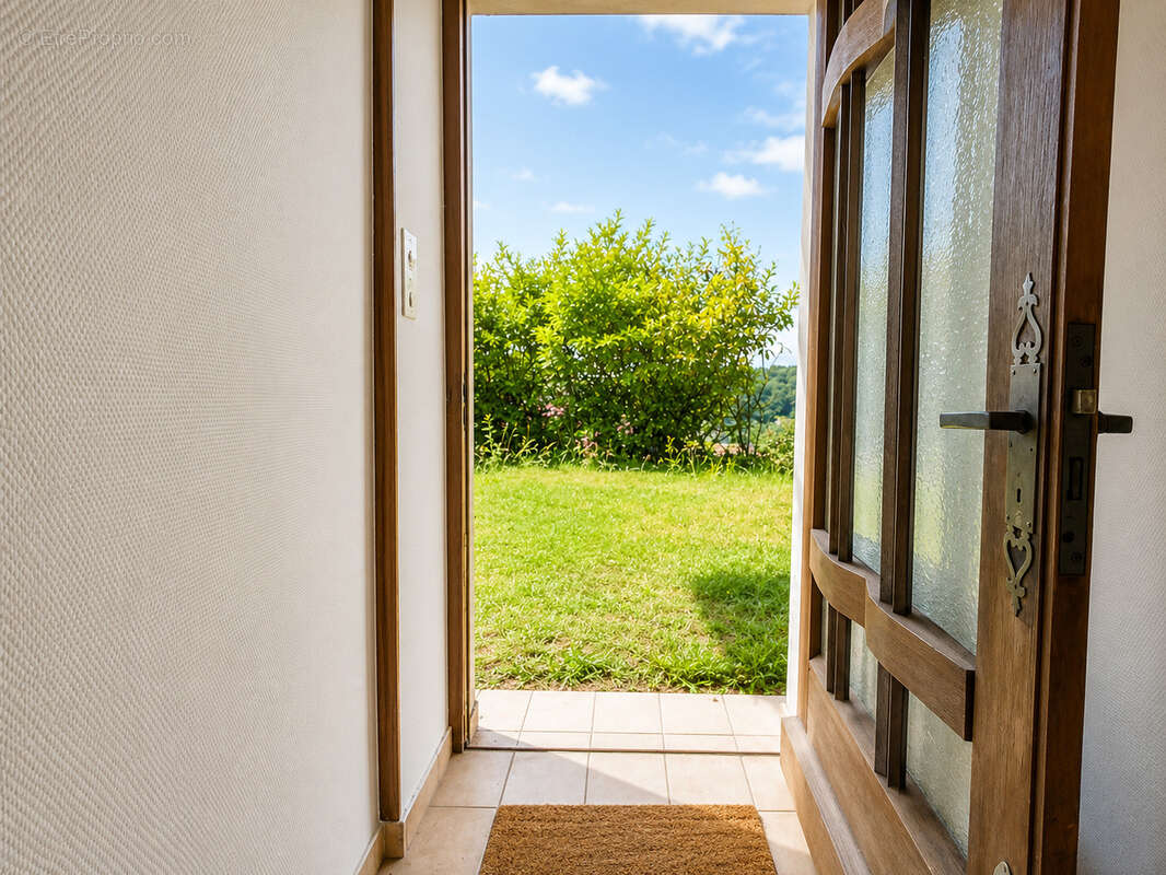 Appartement à CHARBONNIERES-LES-BAINS
